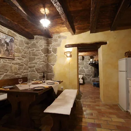 In Buzet/istrien 9974 Holiday home Prodani