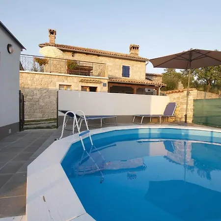 In Buzet/istrien 9974 Holiday home Prodani